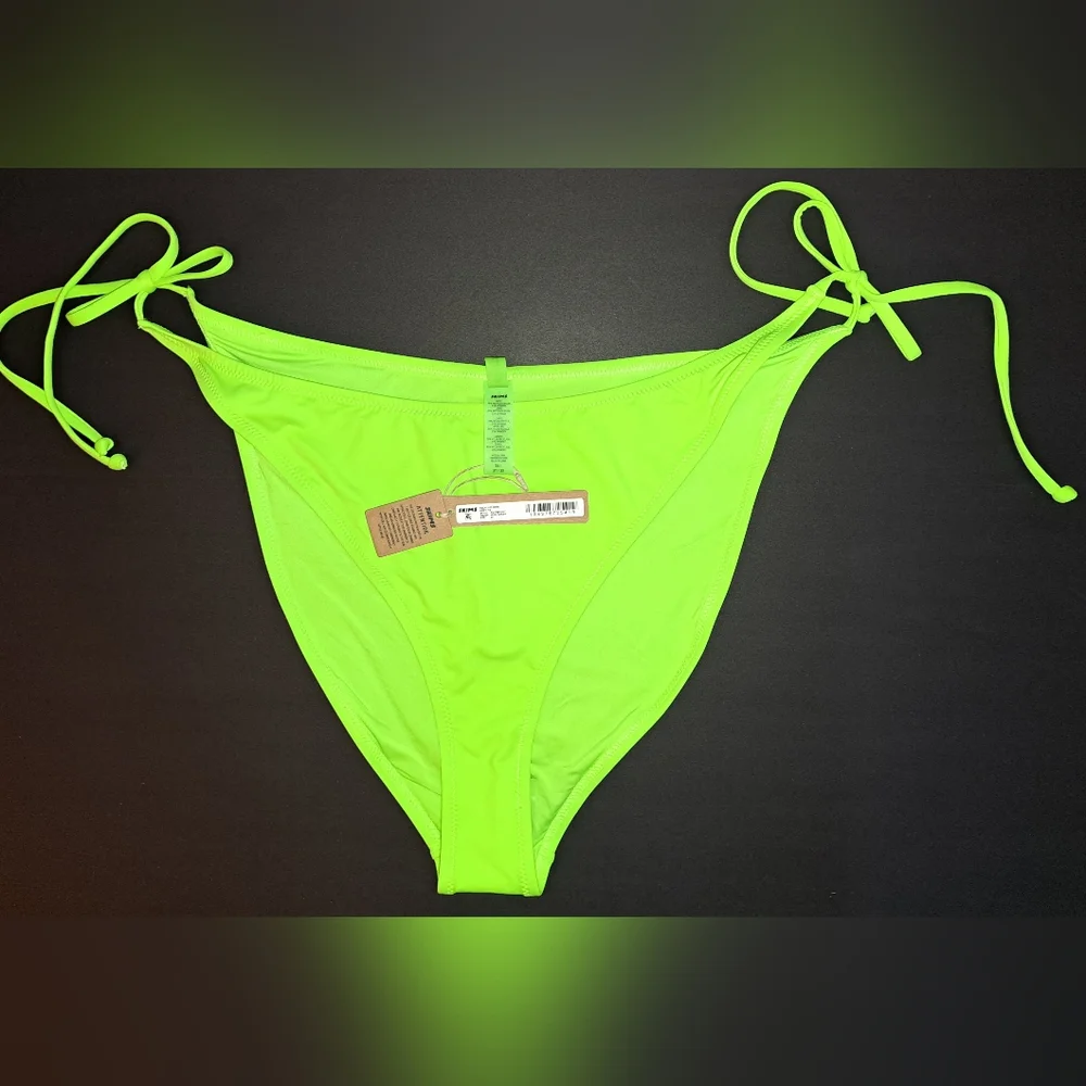 ⛱️NWT SKIMS Dippy Dipped side tie String Bikini Bottoms Neon NEON GREEN 💚3X